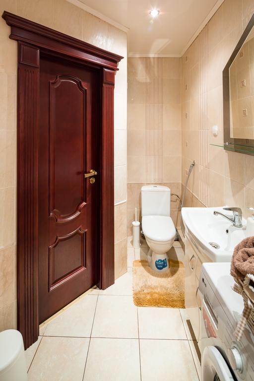 Romari Проспект Свободи 39 Lviv Exterior photo